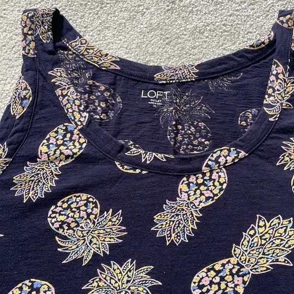 Loft tank top - Picture 2 of 5